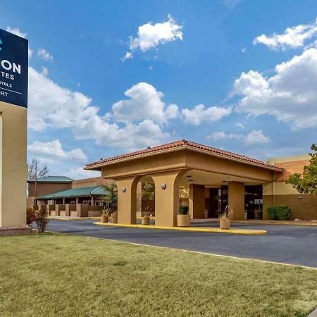Clarion Inn & Suites, Розуэлл Экстерьер фото